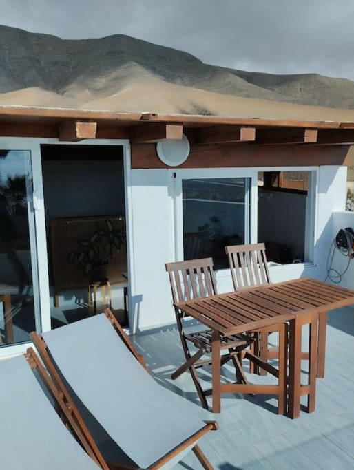 Ferienwohnung 360 View To Ocean And Cliffs Famara Exterior foto